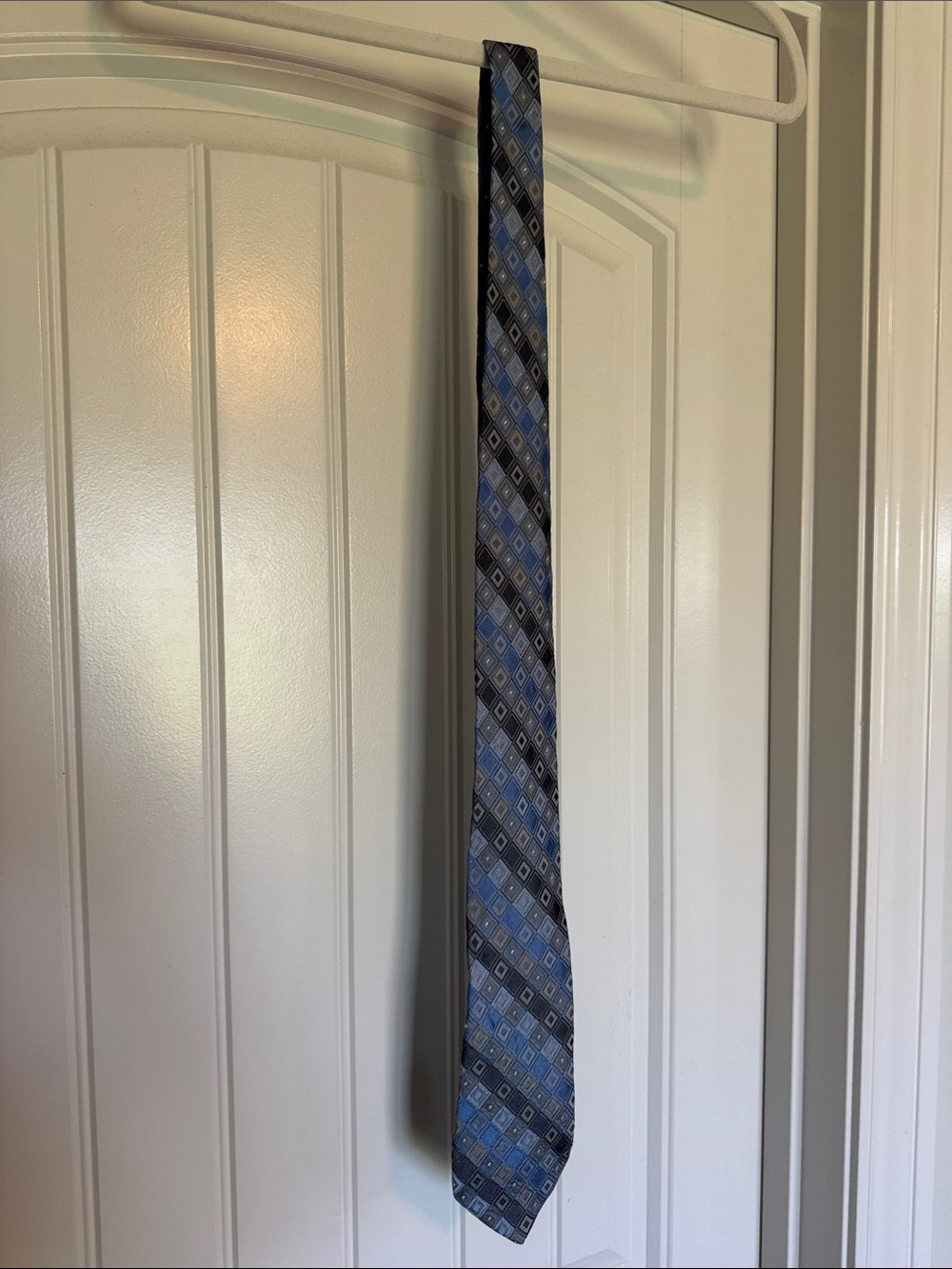 Van Heusen Blue and Gray Diamond-Pattern Tie